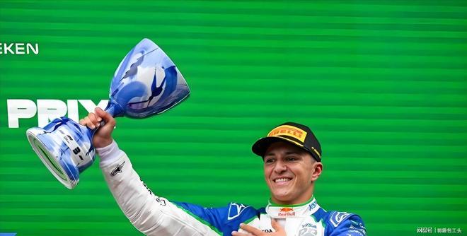 红牛二队逆转梅赛德斯,周冠宇扛起全队 红牛二队逆转梅赛德斯,周冠宇扛起全队