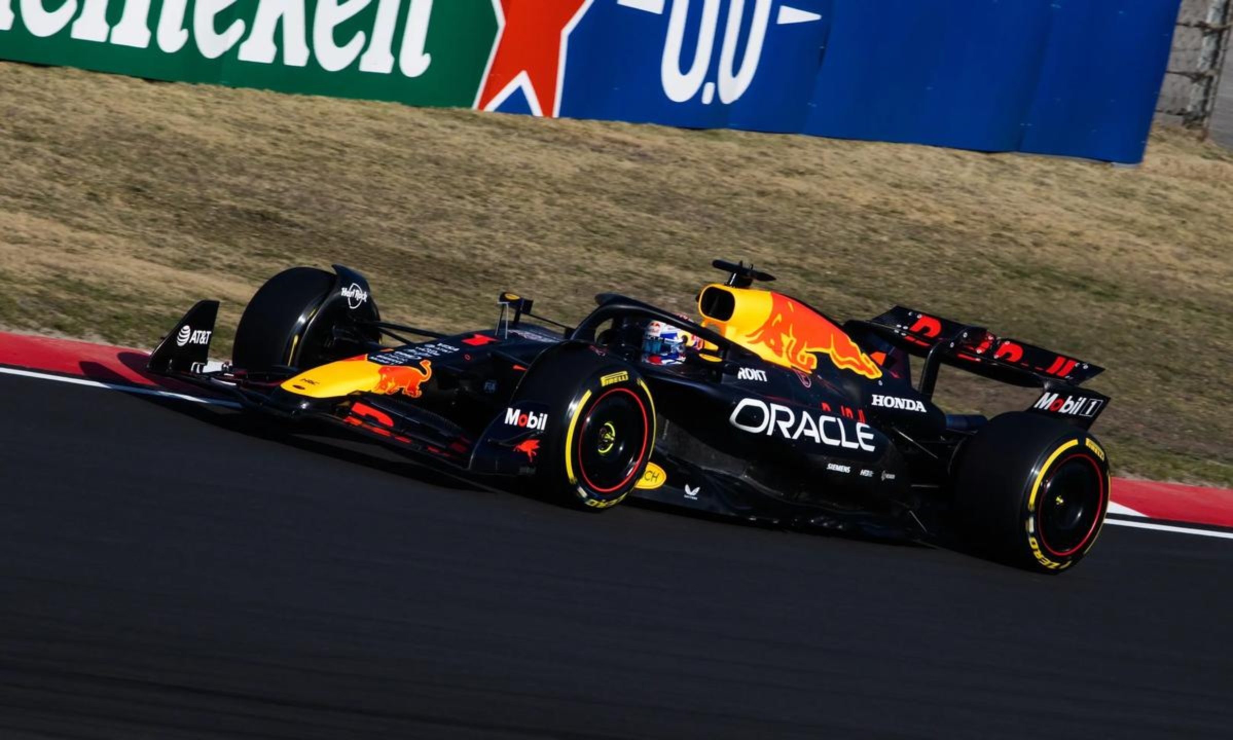 哈斯车队横扫威廉姆斯,维斯塔潘惊艳四座 哈斯车队横扫威廉姆斯,维斯塔潘惊艳四座