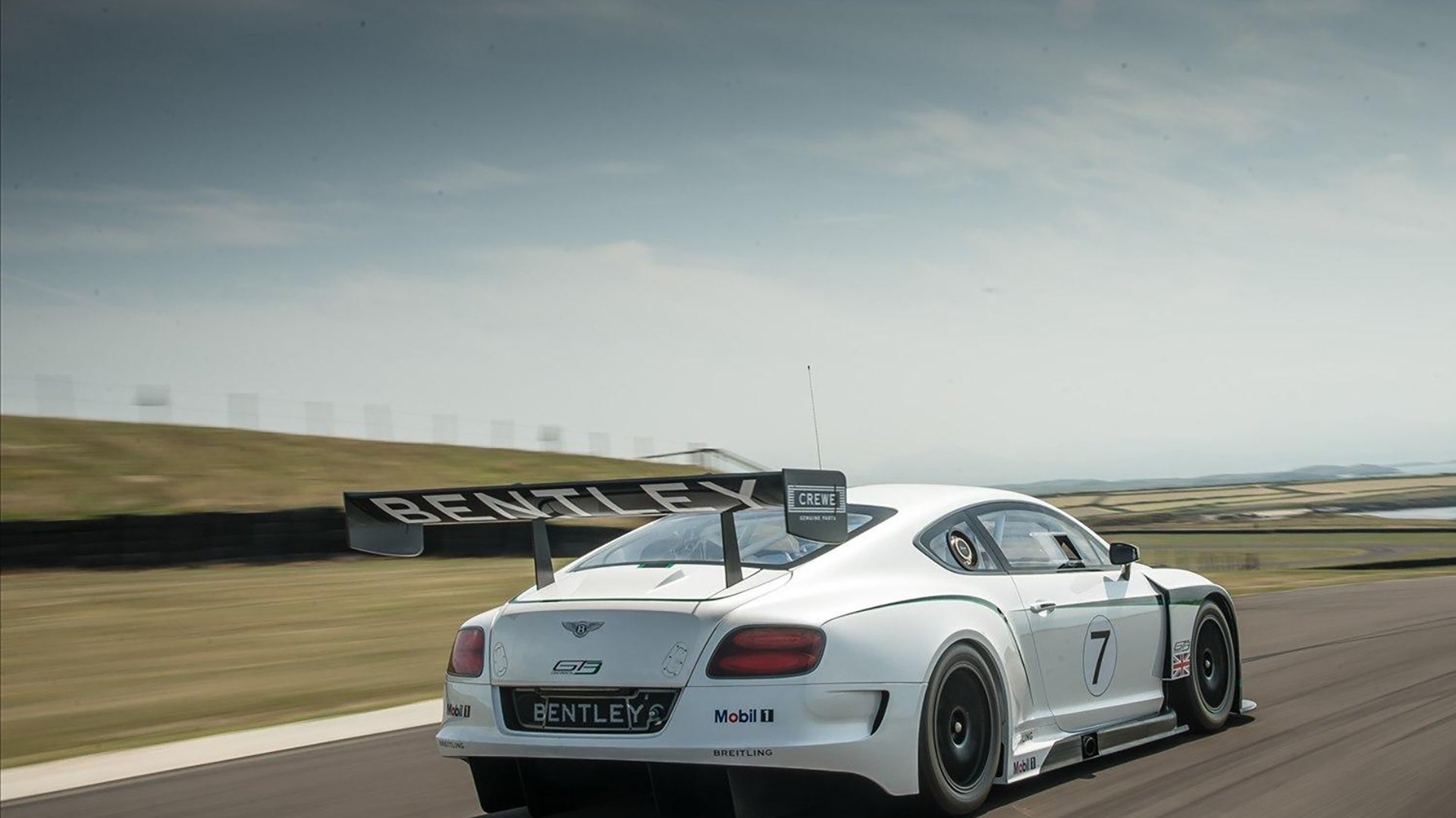 新王当立,墨尔本焰火焚尽都灵残影,兹维列夫奏响时代裂帛之音