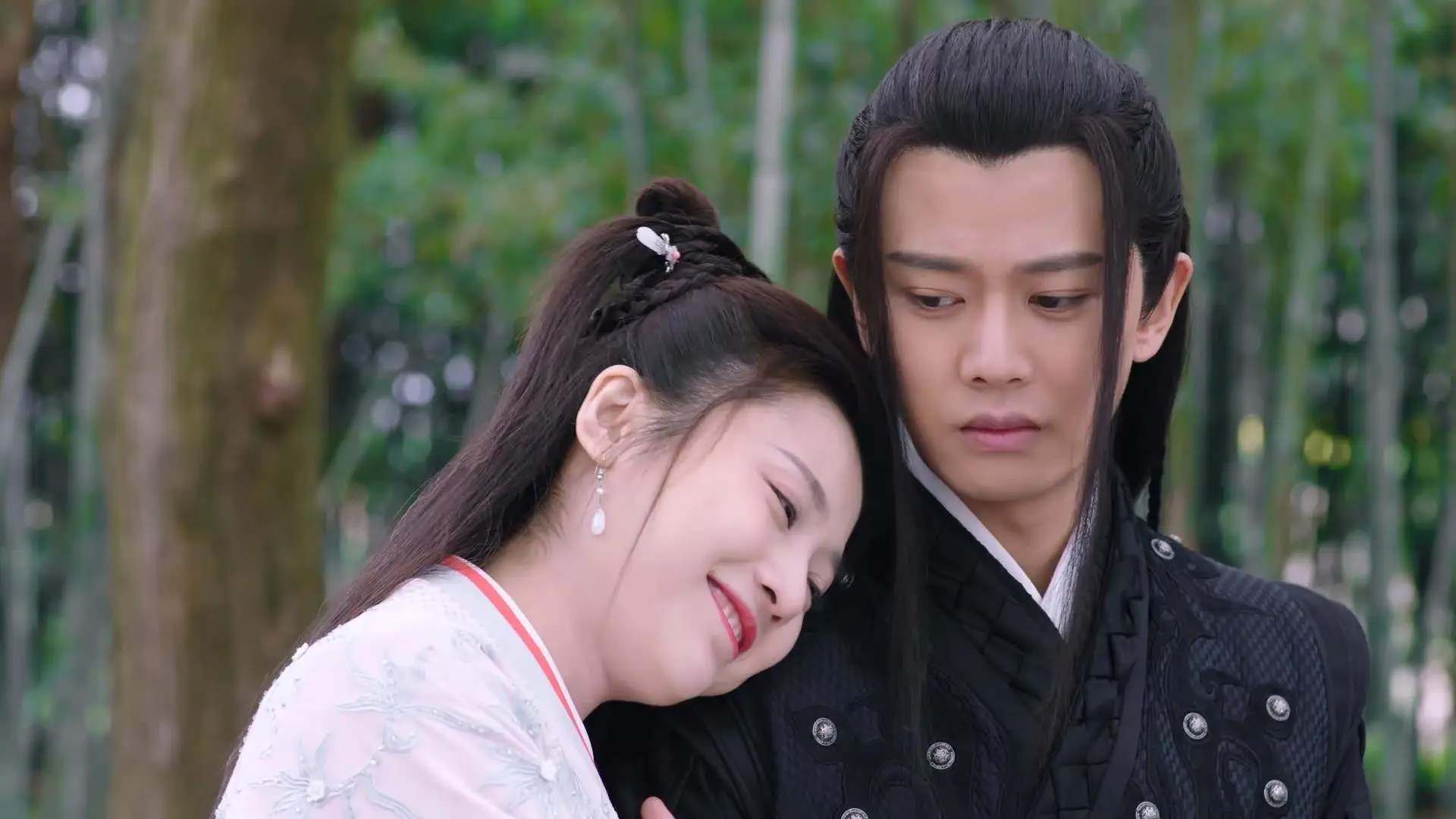 红土王冠与年终盾牌，西西帕斯的双面征服