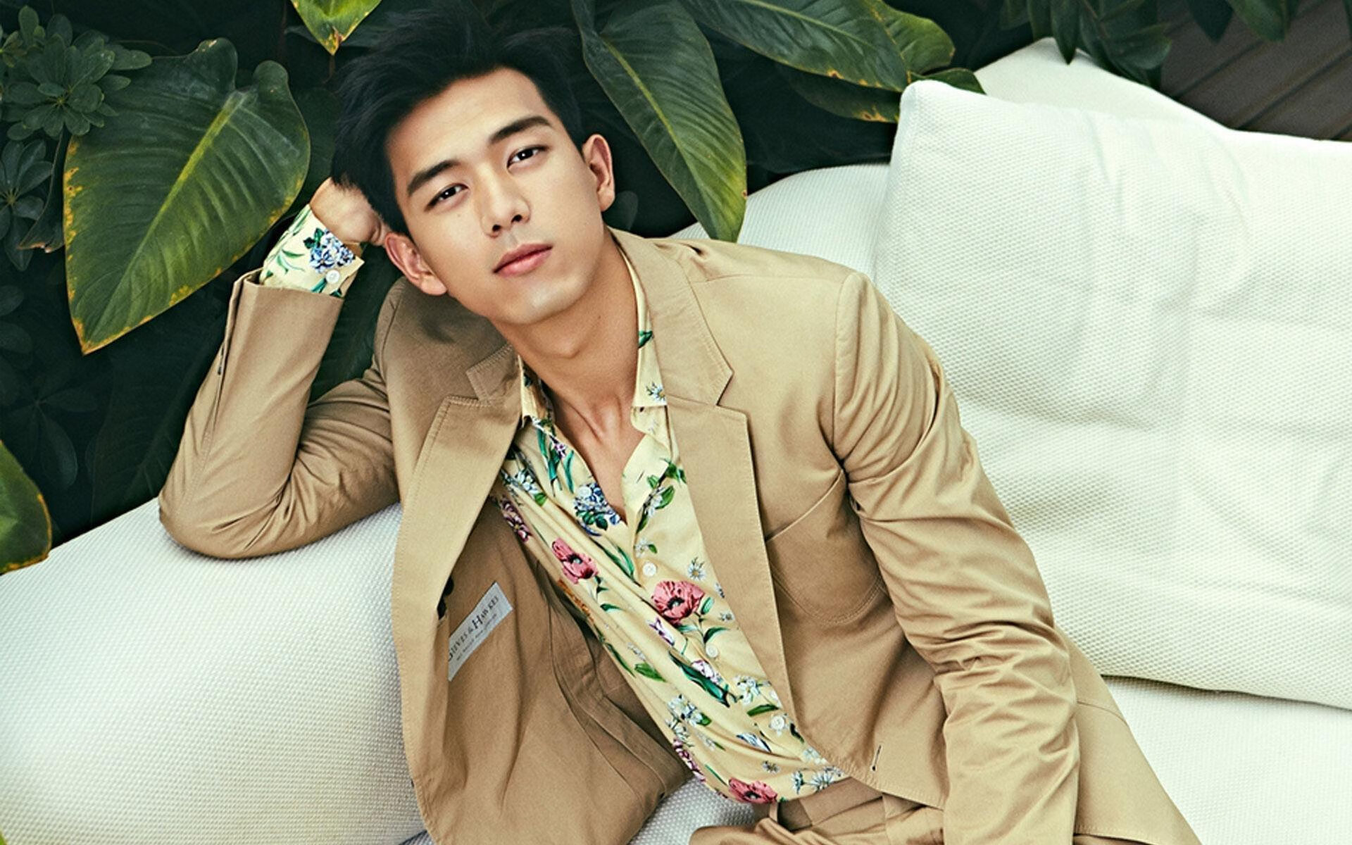 当英伦铁骑遇上北欧寒冰,聚光灯却为何独照那位法兰西过客?