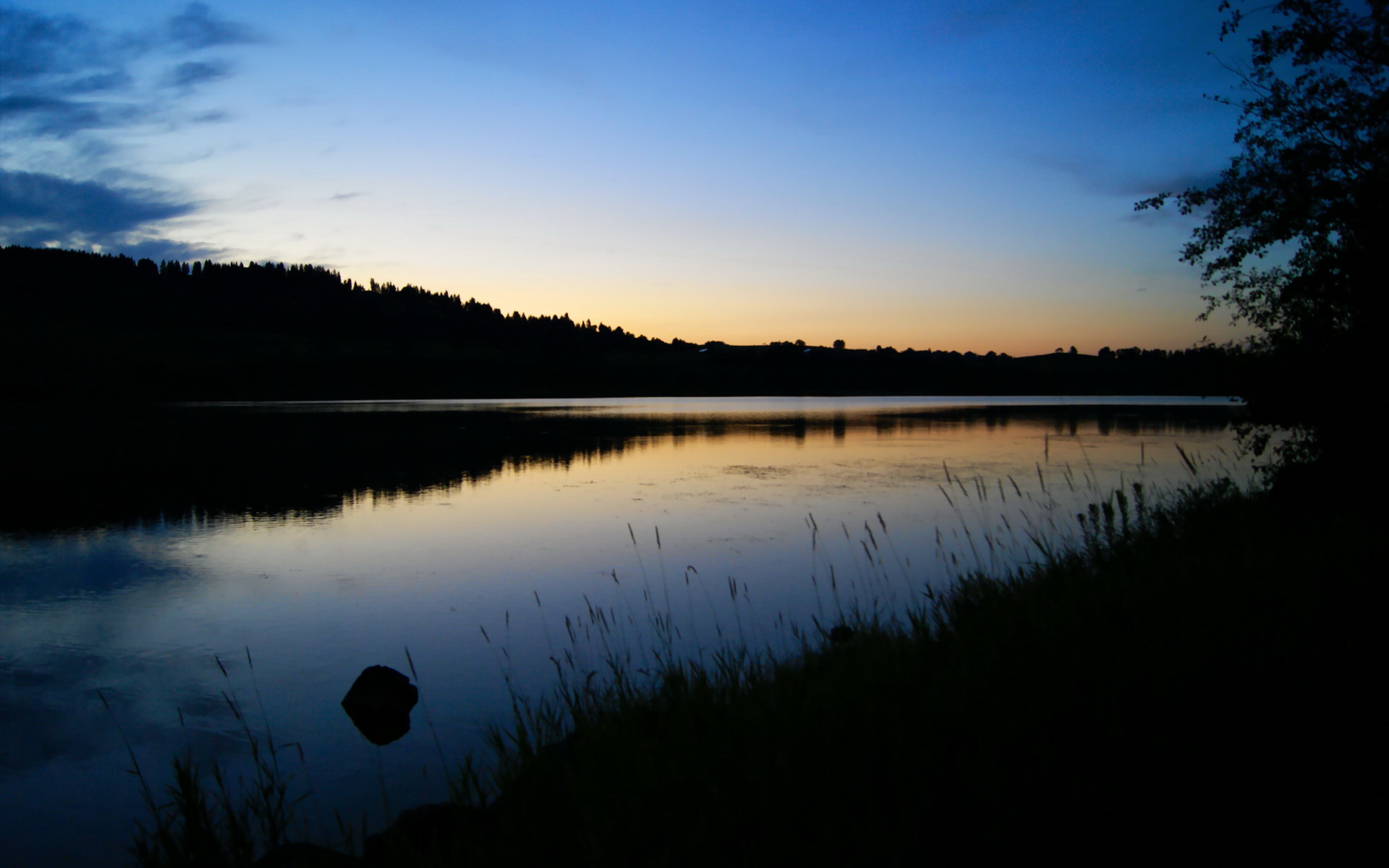 绿茵平行宇宙，当洪都拉斯对阵拉齐奥，范戴克式的攻防转换美学