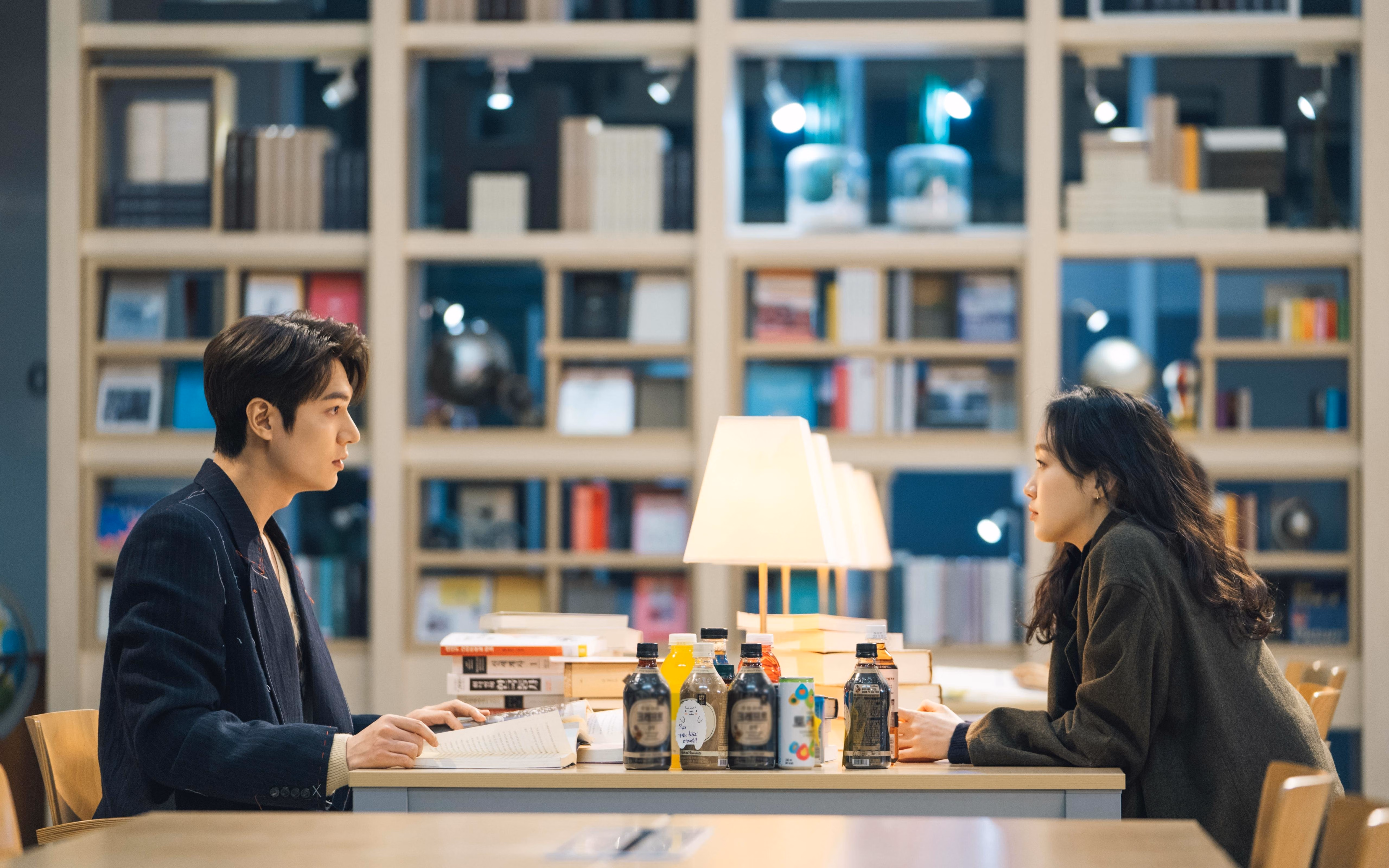 一日三城记，文班亚马的独角戏，与活塞式胜利的启示